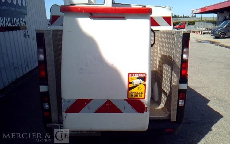 RENAULT TRAFIC NACELLE SUR VL L2H1 1200 145CH GD CONFORT 10M – 796H BLANC FZ-225-XL