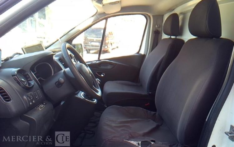 RENAULT TRAFIC NACELLE SUR VL L2H1 1200 145CH GD CONFORT 10M – 796H BLANC FZ-225-XL