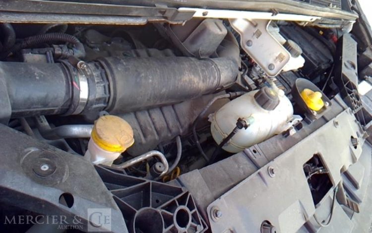 RENAULT TRAFIC NACELLE SUR VL L2H1 1200 145CH GD CONFORT 10M – 796H BLANC FZ-225-XL