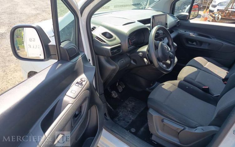 TOYOTA PROACE CITY  FZ-373-FY