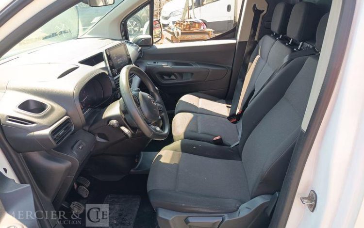 TOYOTA PROACE CITY  FZ-373-FY
