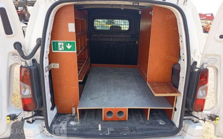 TOYOTA PROACE CITY  FZ-373-FY