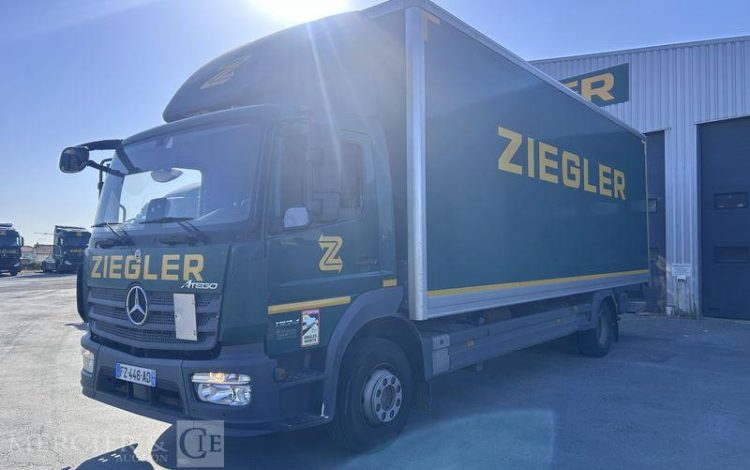 MERCEDES ATEGO 1324 CAISSE HAYON VERT FZ-446-AD
