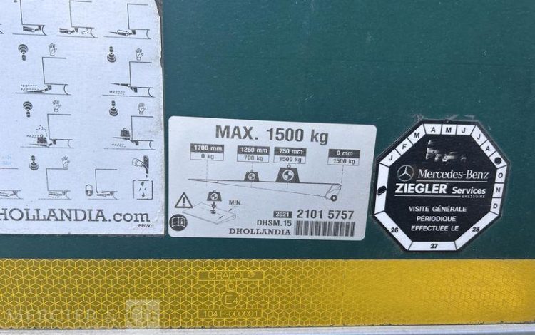 MERCEDES ATEGO 1324 CAISSE HAYON VERT FZ-446-AD