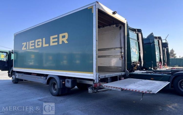 MERCEDES ATEGO 1324 CAISSE HAYON VERT FZ-446-AD