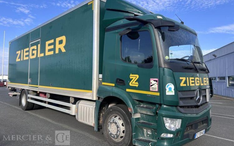 MERCEDES ACTROS 1833 CAISSE HAYON BVA VERT FZ-728-AD