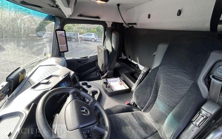MERCEDES ACTROS 1833 CAISSE HAYON BVA VERT FZ-728-AD