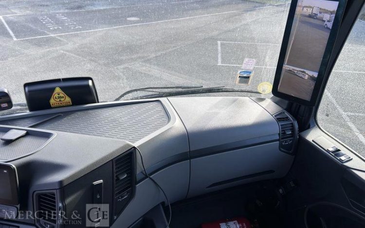 MERCEDES ACTROS 1833 CAISSE HAYON BVA VERT FZ-728-AD