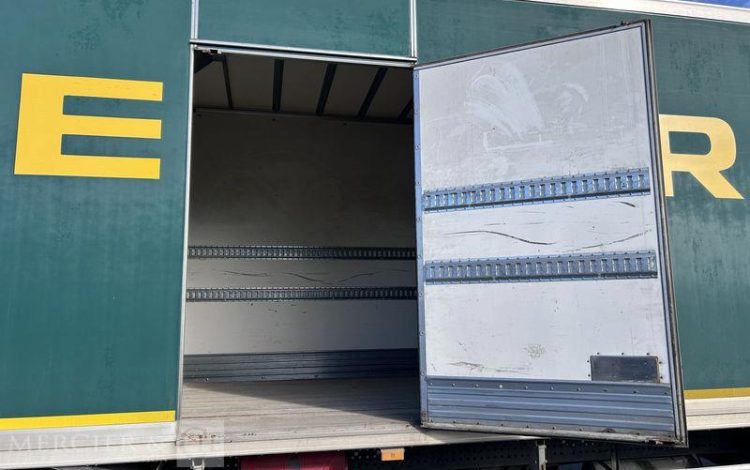 MERCEDES ACTROS 1833 CAISSE HAYON BVA VERT FZ-728-AD
