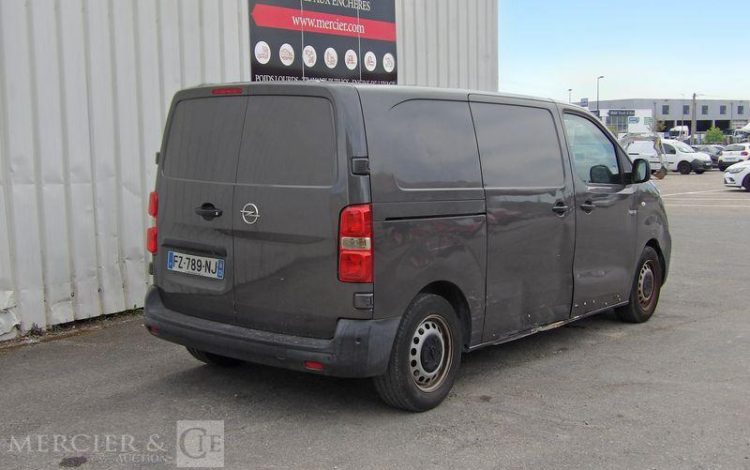 OPEL VIVARO FG 1.5D 120ch PACK CLIM GRIS FZ-789-NJ