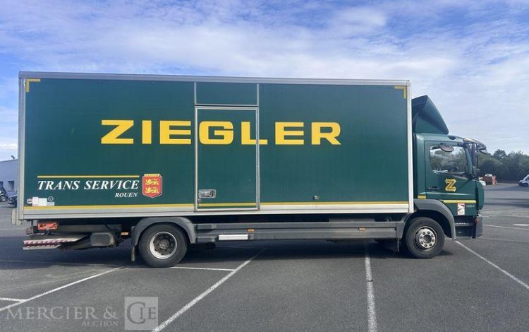 MERCEDES ATEGO 1324 CAISSE HAYON VERT FZ-836-NN