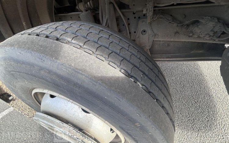MERCEDES ATEGO 1324 CAISSE HAYON VERT FZ-836-NN