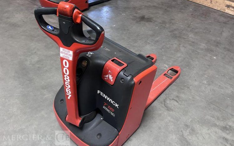 FENWICK TRANSPALETTE ELECTRIQUE T61 – CAP 1T6 – AN 2016 – 3955 HEURES ROUGE G08567