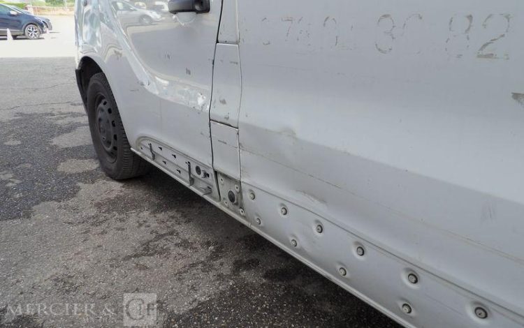 RENAULT TRAFIC – BATTERIE A REVOIR BLANC GB-134-XX