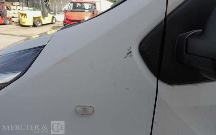 RENAULT TRAFIC – BATTERIE A REVOIR BLANC GB-134-XX