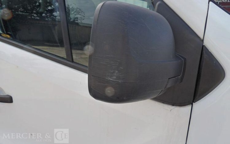 RENAULT TRAFIC – BATTERIE A REVOIR BLANC GB-134-XX