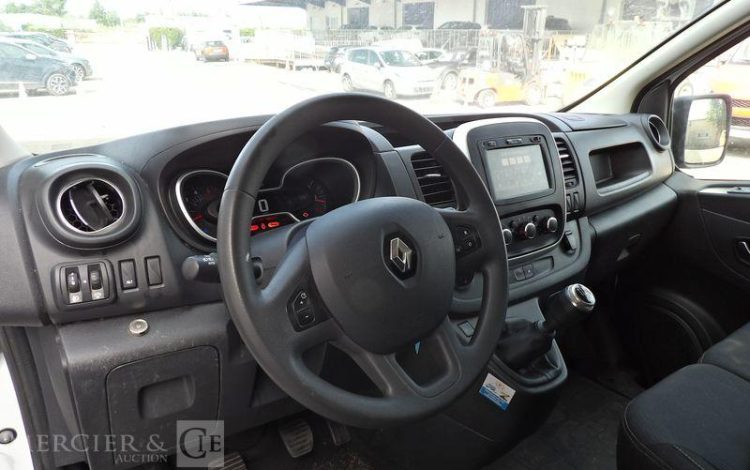 RENAULT TRAFIC – BATTERIE A REVOIR BLANC GB-134-XX