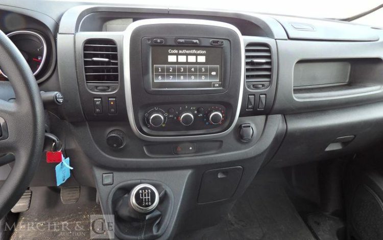 RENAULT TRAFIC – BATTERIE A REVOIR BLANC GB-134-XX
