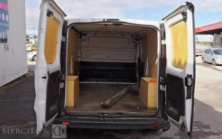 RENAULT TRAFIC – BATTERIE A REVOIR BLANC GB-134-XX