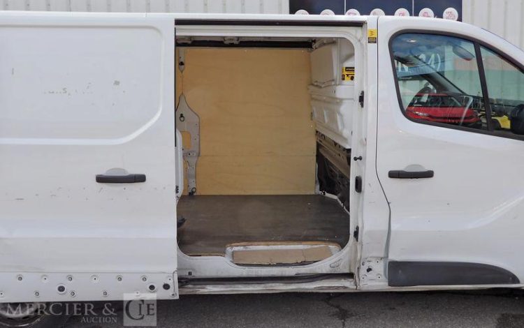 RENAULT TRAFIC – BATTERIE A REVOIR BLANC GB-134-XX
