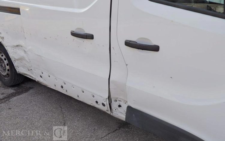RENAULT TRAFIC – BATTERIE A REVOIR BLANC GB-134-XX