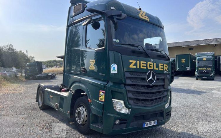 MERCEDES ACTROS 1845 VERT GB-801-LB