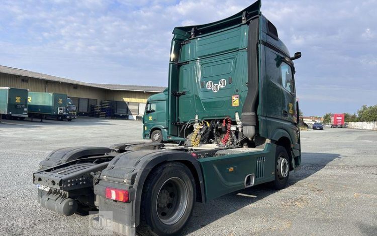 MERCEDES ACTROS 1845 VERT GB-801-LB