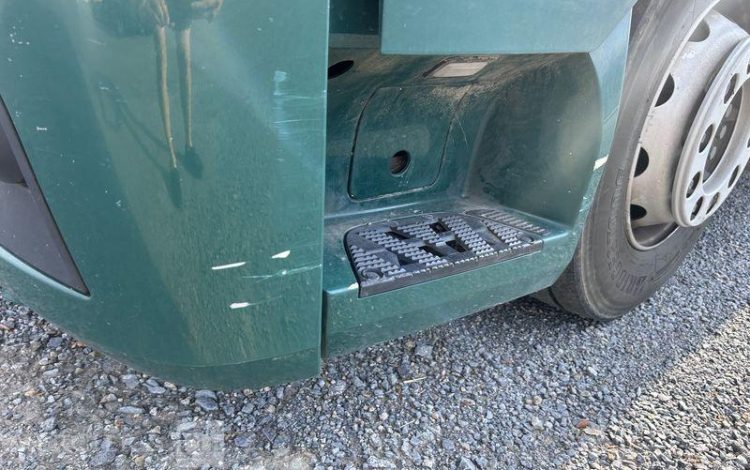 MERCEDES ACTROS 1845 VERT GB-801-LB