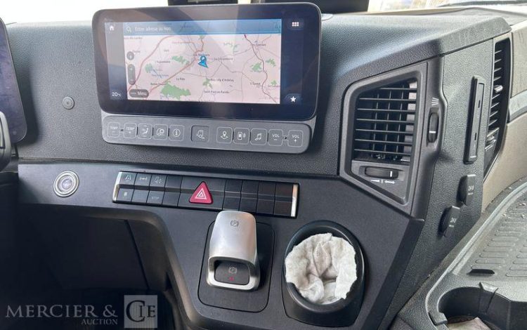 MERCEDES ACTROS 1845 VERT GB-801-LB