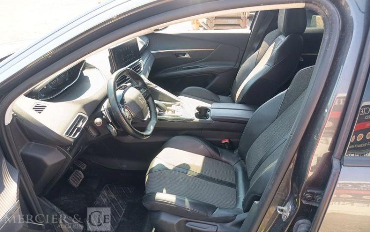 PEUGEOT 3008 ALLURE HYBRID GRIS GD-395-NA