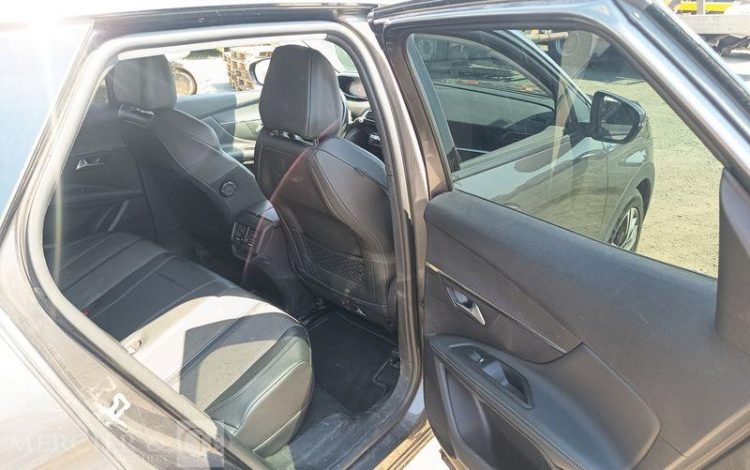 PEUGEOT 3008 ALLURE HYBRID GRIS GD-395-NA