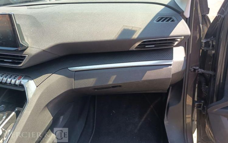 PEUGEOT 3008 ALLURE HYBRID GRIS GD-395-NA