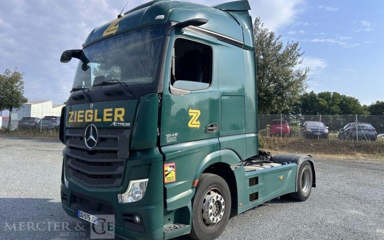 MERCEDES ACTROS 1845 VERT GD-575-JS