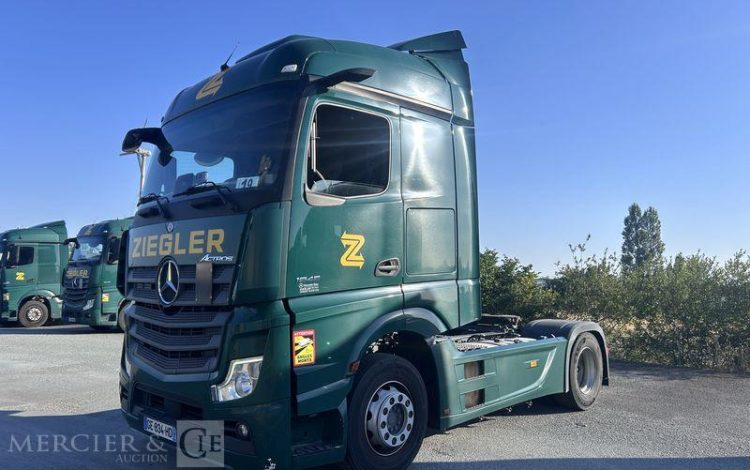 MERCEDES ACTROS 1845 VERT GE-834-HD