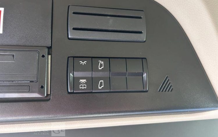 MERCEDES ACTROS 1845 VERT GE-834-HD