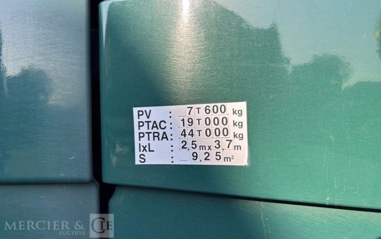 MERCEDES ACTROS 1845 VERT GG-395-WD