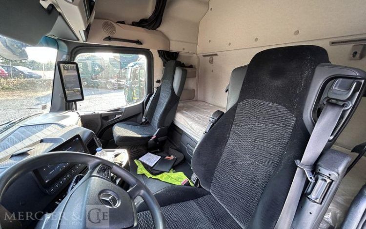 MERCEDES ACTROS 1845 VERT GG-395-WD