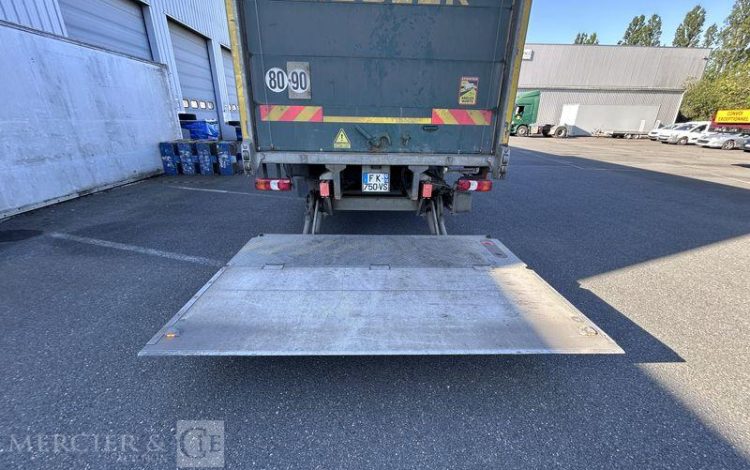 MERCEDES ATEGO 1218 PHOTOS A VERIFIER VERT GG-721-FF