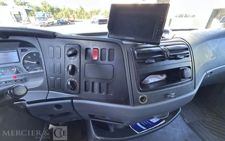 MERCEDES ATEGO 1218 PHOTOS A VERIFIER VERT GG-721-FF