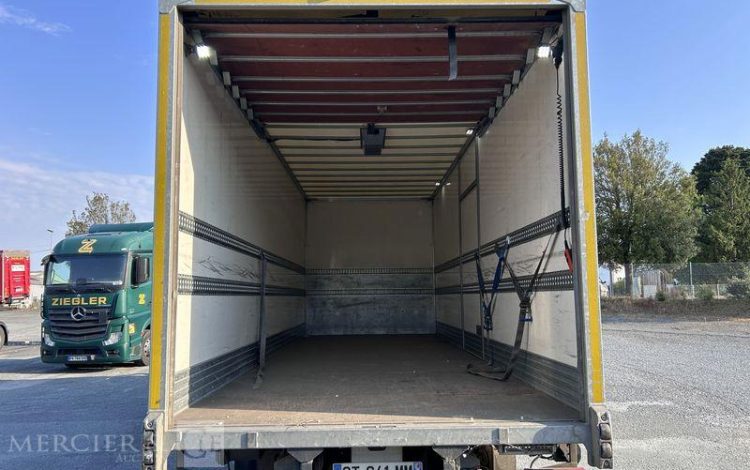 MERCEDES ATEGO 1324 CAISSE HAYON VERT GT-641-MM