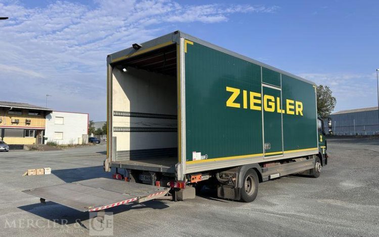 MERCEDES ATEGO 1324 CAISSE HAYON VERT GT-641-MM