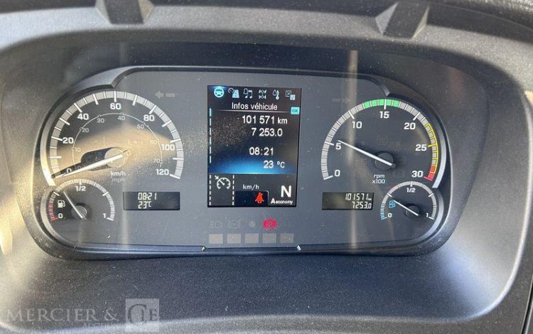 MERCEDES ATEGO 1324 CAISSE HAYON VERT GT-641-MM