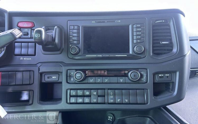 SCANIA G410 – GAZ – NE DEMARRE PAS KILOMETRAG INCONNUE VERT GT-764-NR