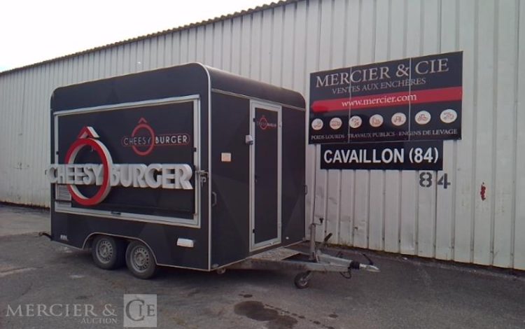 BW TRAILERS FOOD TRUCK 2 ESSIEUX PTAC 1T5 NOIR GV-096-BH