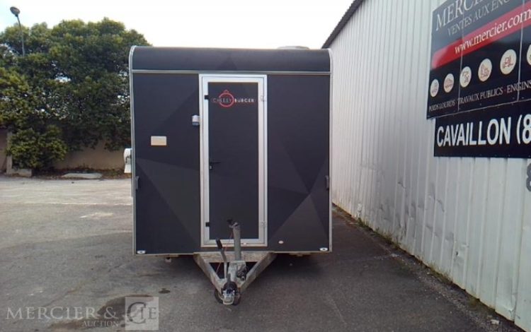 BW TRAILERS FOOD TRUCK 2 ESSIEUX PTAC 1T5 NOIR GV-096-BH