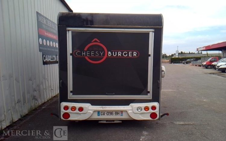 BW TRAILERS FOOD TRUCK 2 ESSIEUX PTAC 1T5 NOIR GV-096-BH