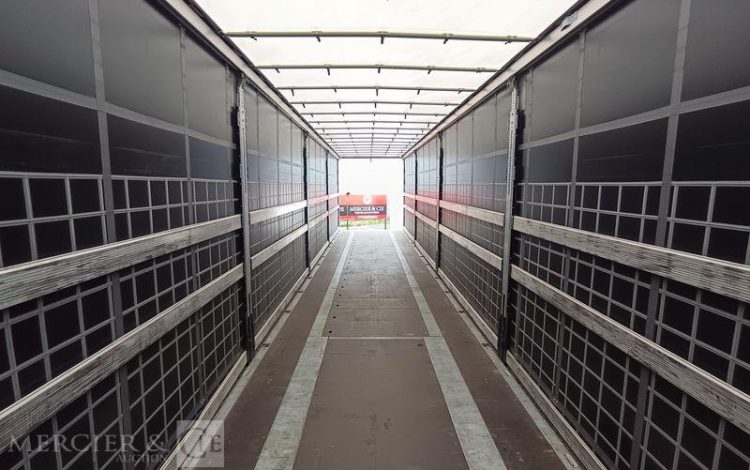 SCHMITZ SEMI REMORQUE SCB S3 BACHEE 3 ESSIEUX – PTAC 38 TONNES – 320090 KMS – ANNEE 2024  GY-149-DJ