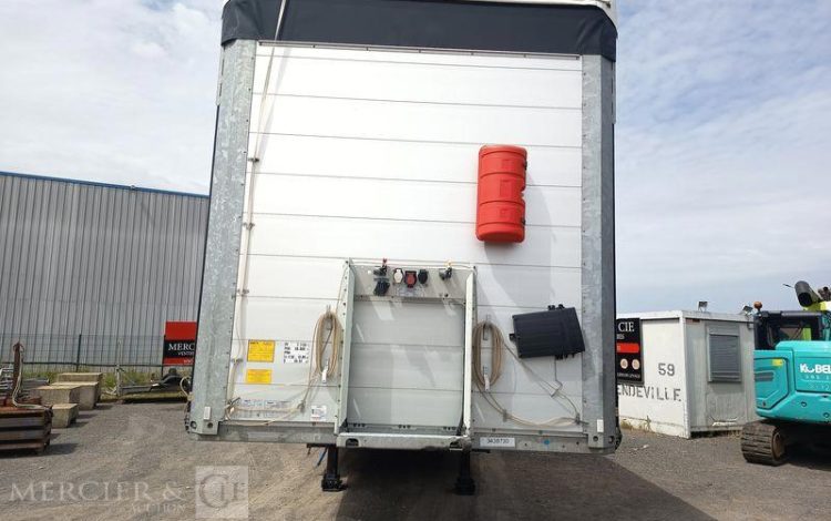 SCHMITZ SEMI REMORQUE SCB S3 BACHEE 3 ESSIEUX – PTAC 38 TONNES – 319249 KMS – ANNEE 2024  GY-641-BW