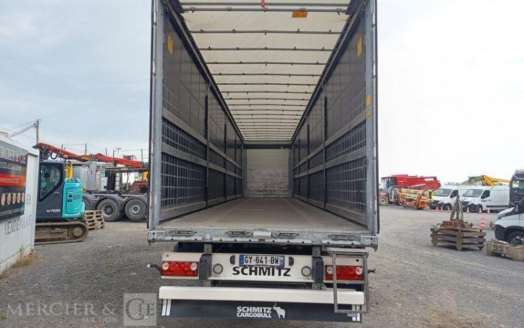 SCHMITZ SEMI REMORQUE SCB S3 BACHEE 3 ESSIEUX – PTAC 38 TONNES – 319249 KMS – ANNEE 2024  GY-641-BW