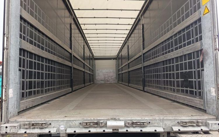 SCHMITZ SEMI REMORQUE SCB S3 BACHEE 3 ESSIEUX – PTAC 38 TONNES – 319249 KMS – ANNEE 2024  GY-641-BW